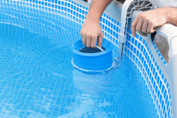 The Dos and Don’ts of Swimming Pool Cleaning